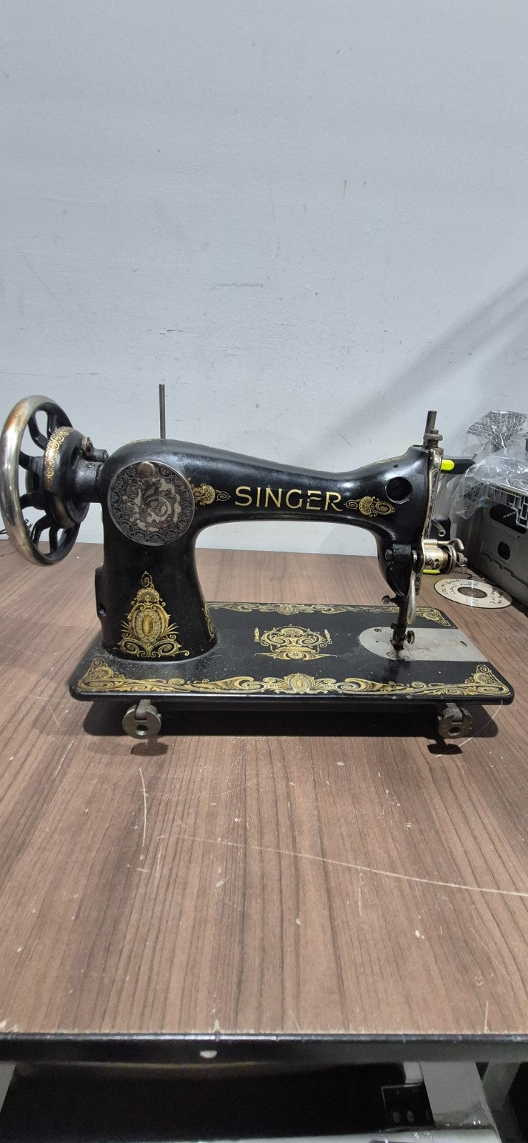 Antique Singer Sewing Machine Hand Crank Model - G3795772