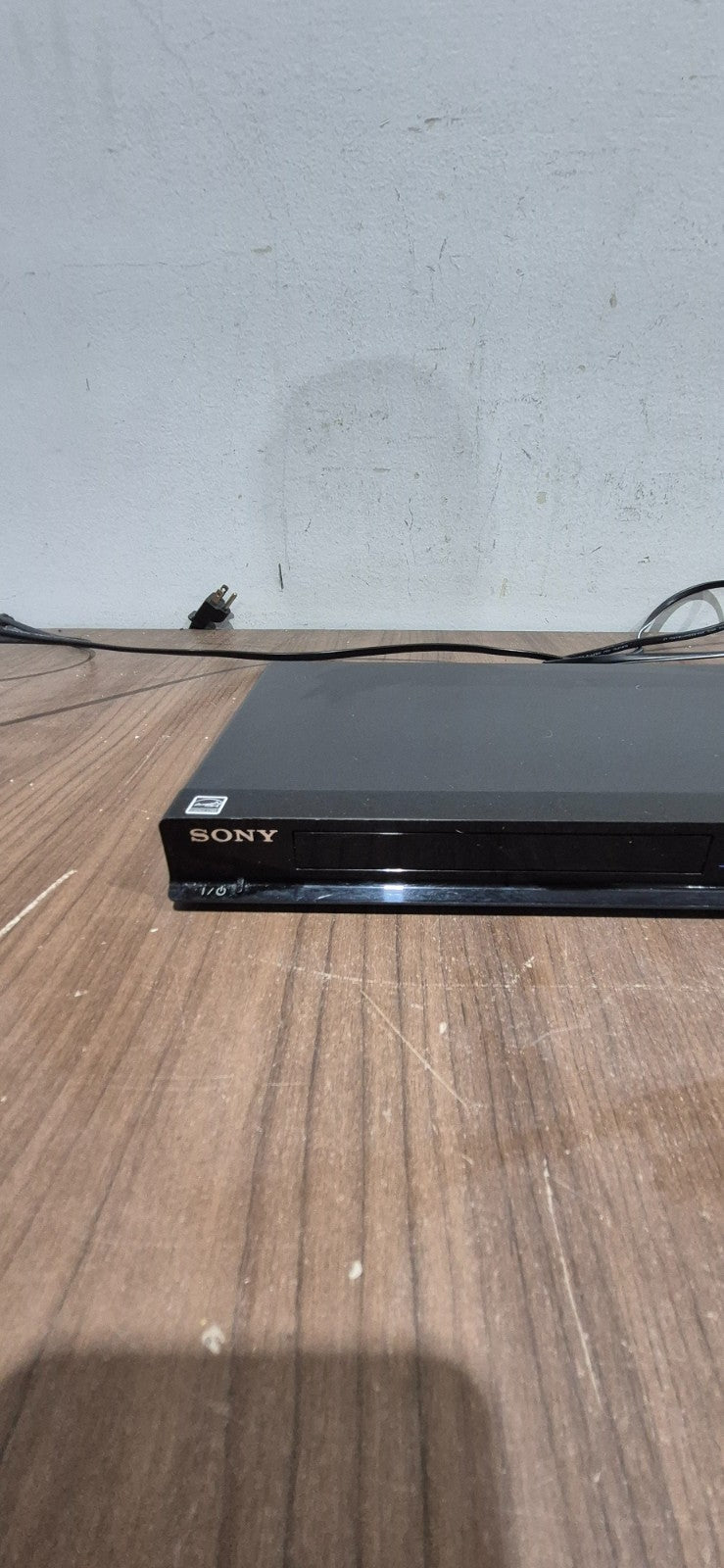 Sony Blu-Ray Disc/DVD Player - Model - BDP-S380