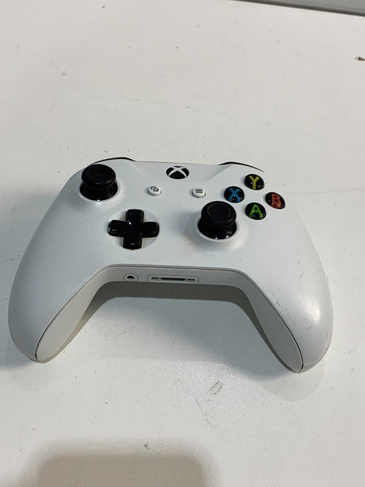 Xbox One Controller *untested but does blink*