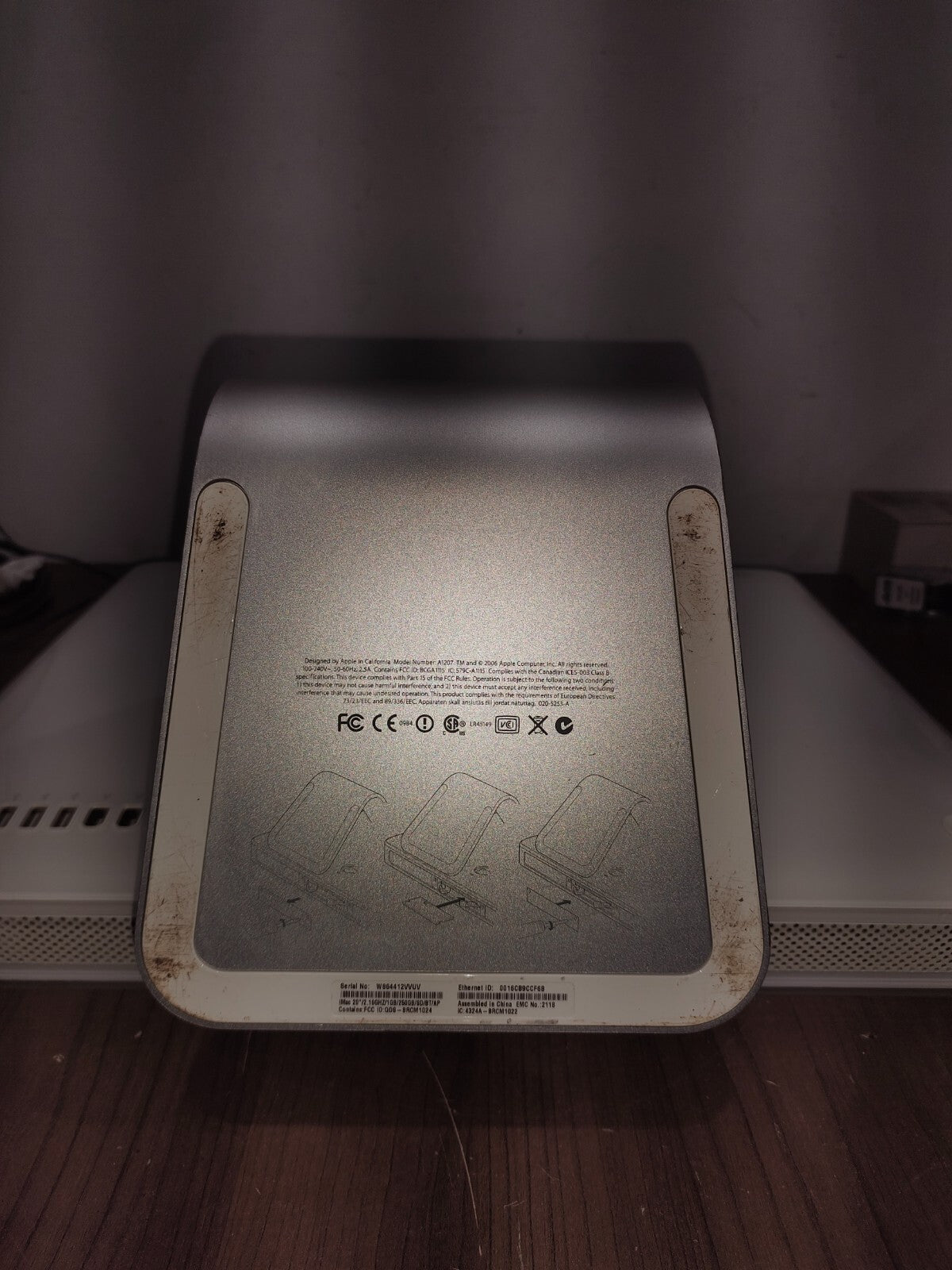 Apple iMac A1207 20" Desktop - MA589LL/A Intel Core 2 Duo