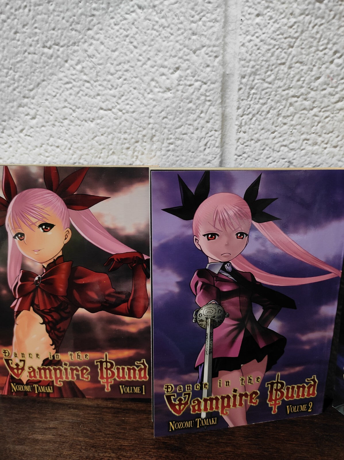 Dance In The Vampire Bund Manga Books Volumes 1, 2, 4, 5, 7