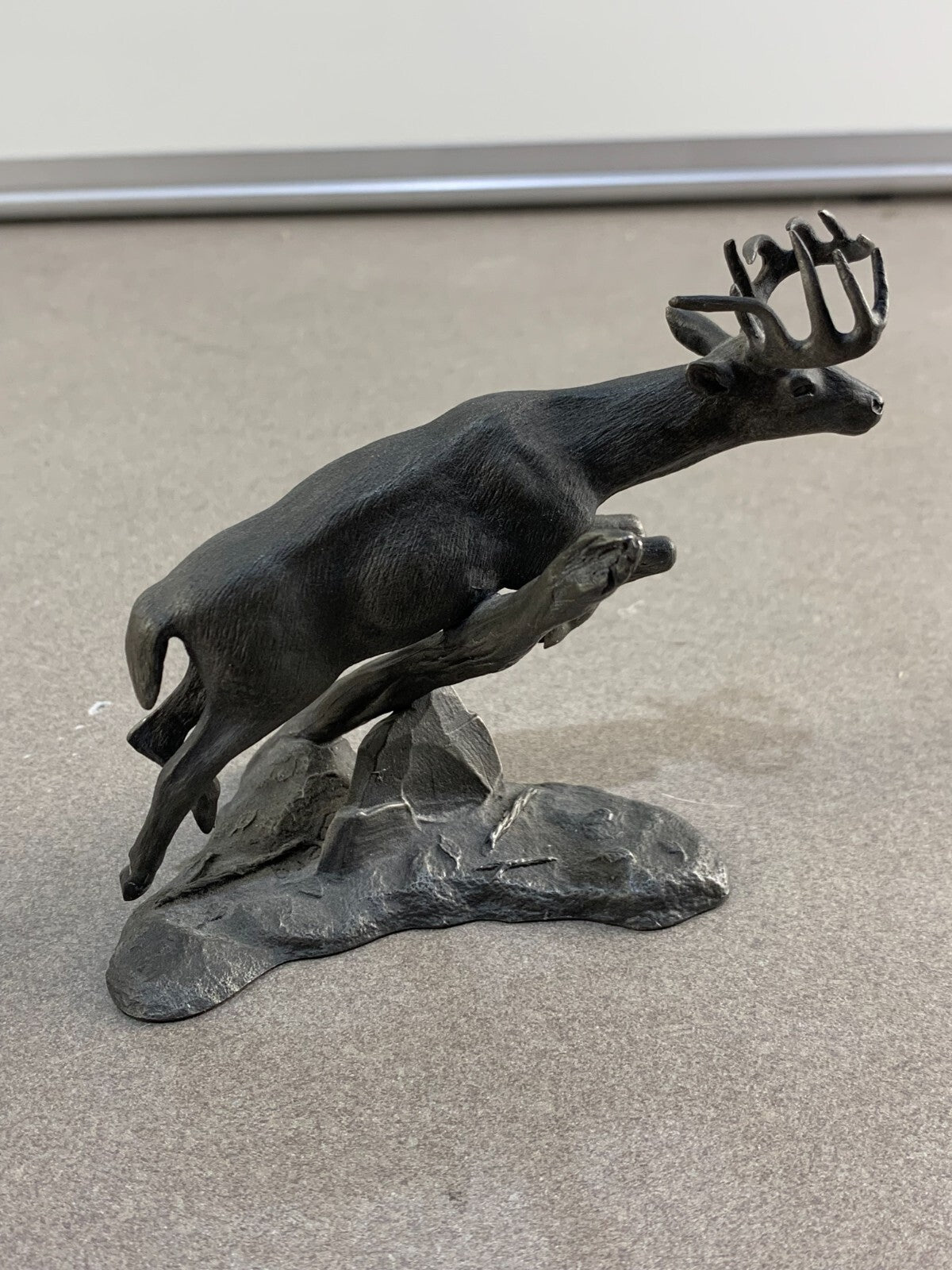 Franklin Mint The White-Tailed Deer Pewter Figurine