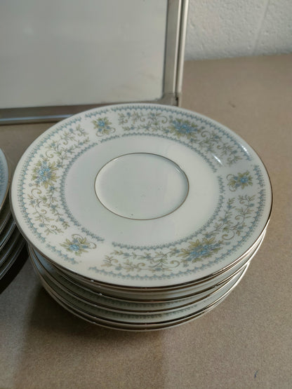 Fine china casino dinner set japan