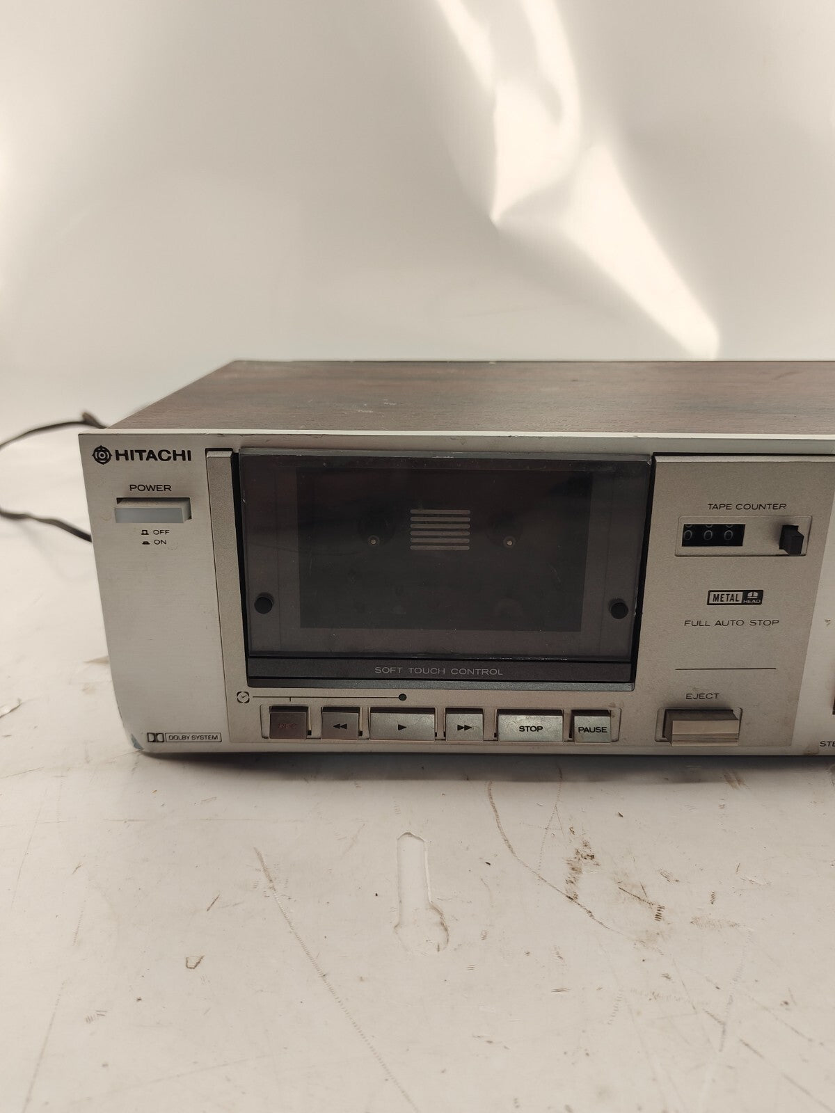 Hitachi - Model D-E25 Stereo Cassette Tape Deck Audio Stereo
