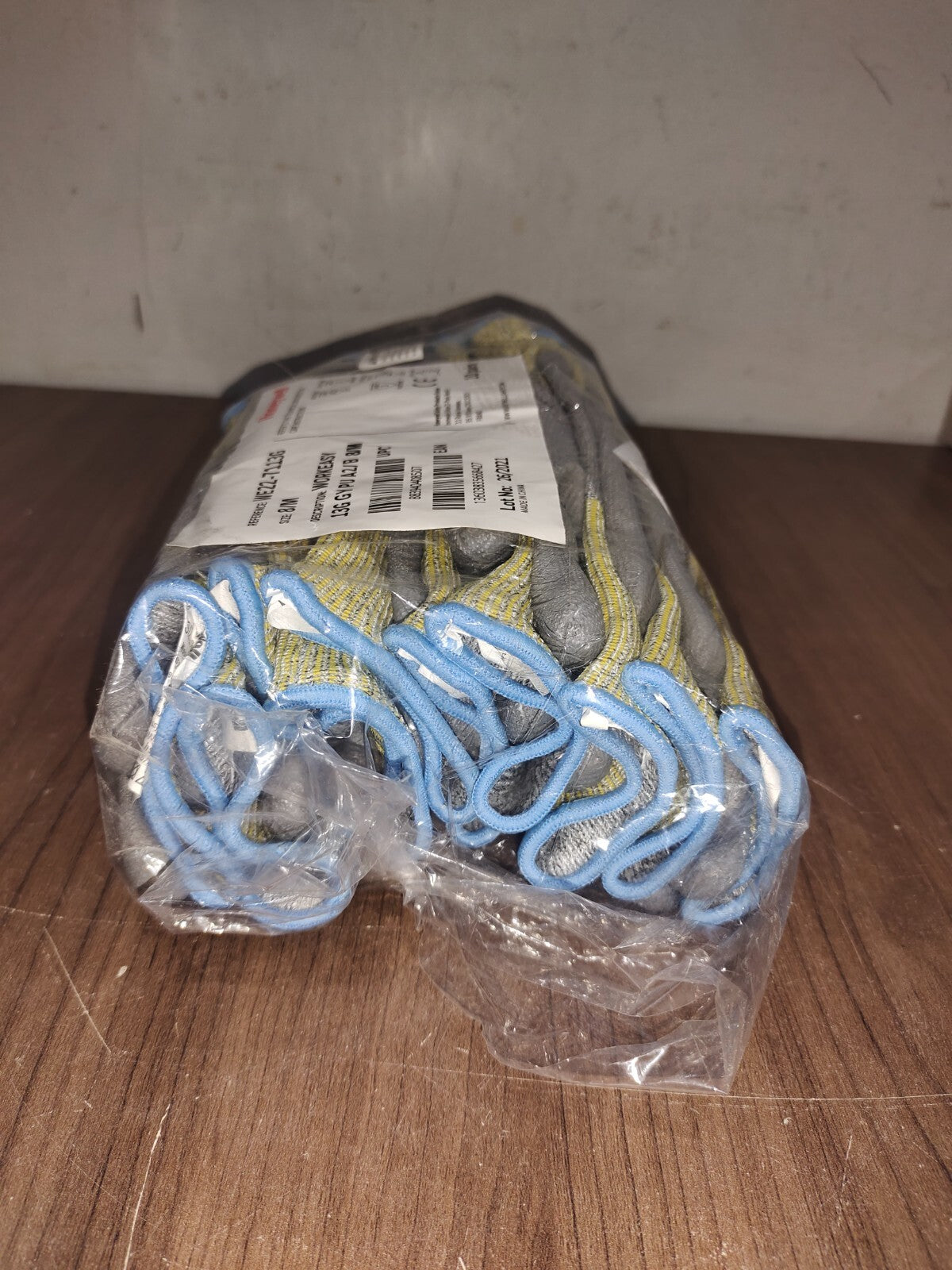 Honeywell WE22-7113G-10/XL Cut-Resistant Gloves - 10 Pairs - 3