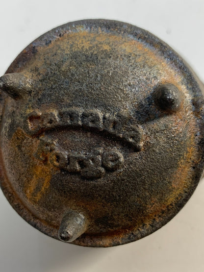 CANADIAN FORGE MINIATURE CAST IRON 3 LEG BLACK KETTLE POT