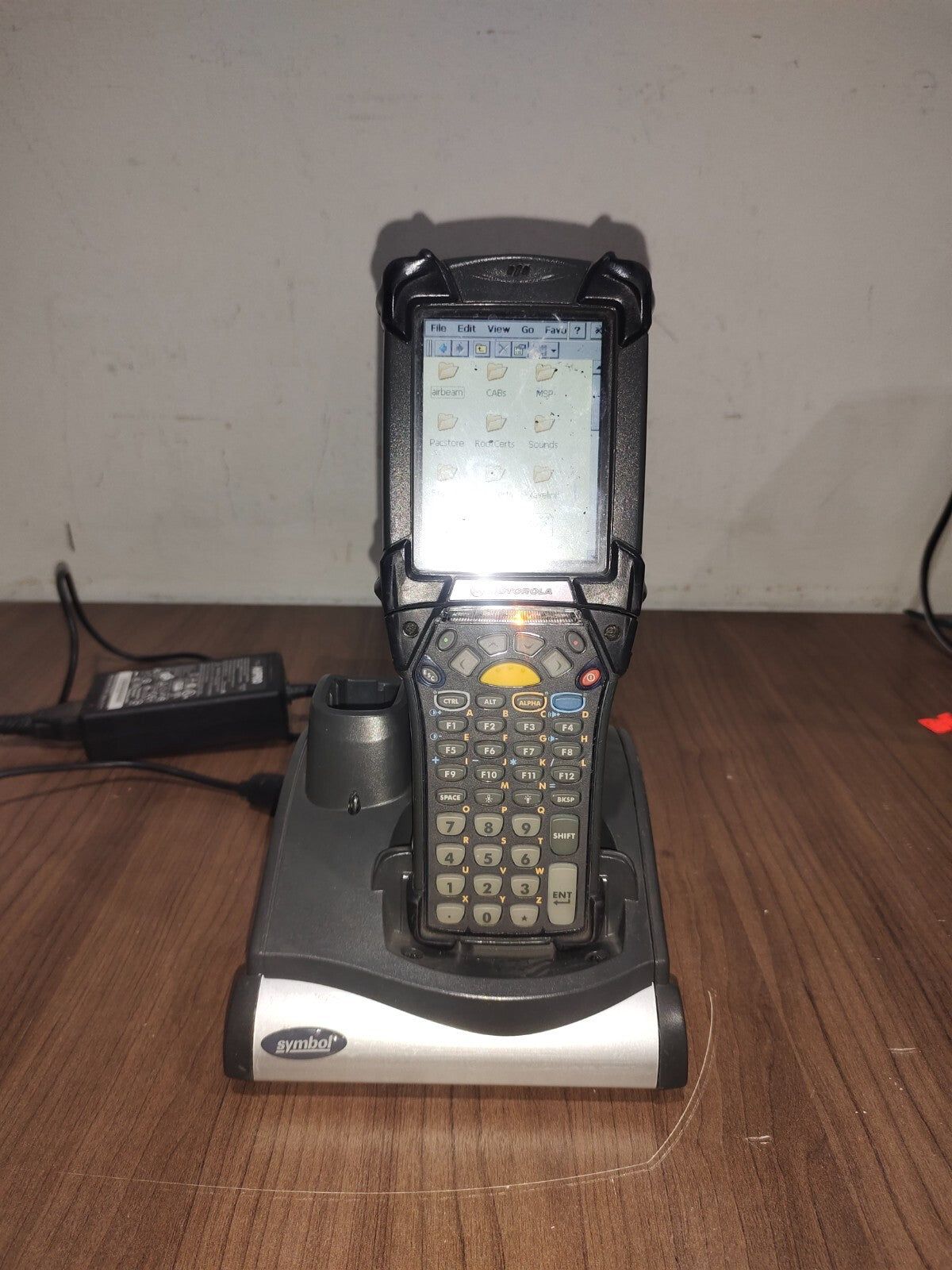 Symbol CRD9000-1001SR Charging Cradle & MC9190 Barcode Scanner