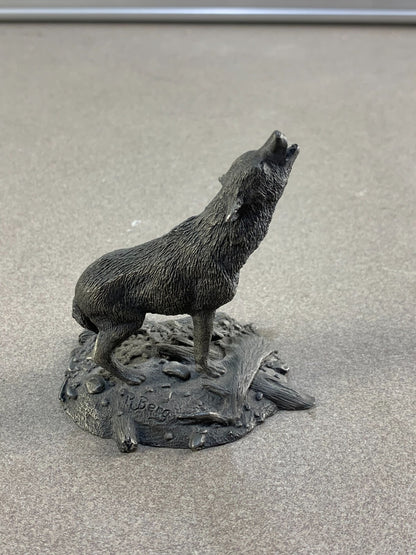 Fine Pewter The Timber Wolf by Franklin Mint Signed by Artist R. Berg