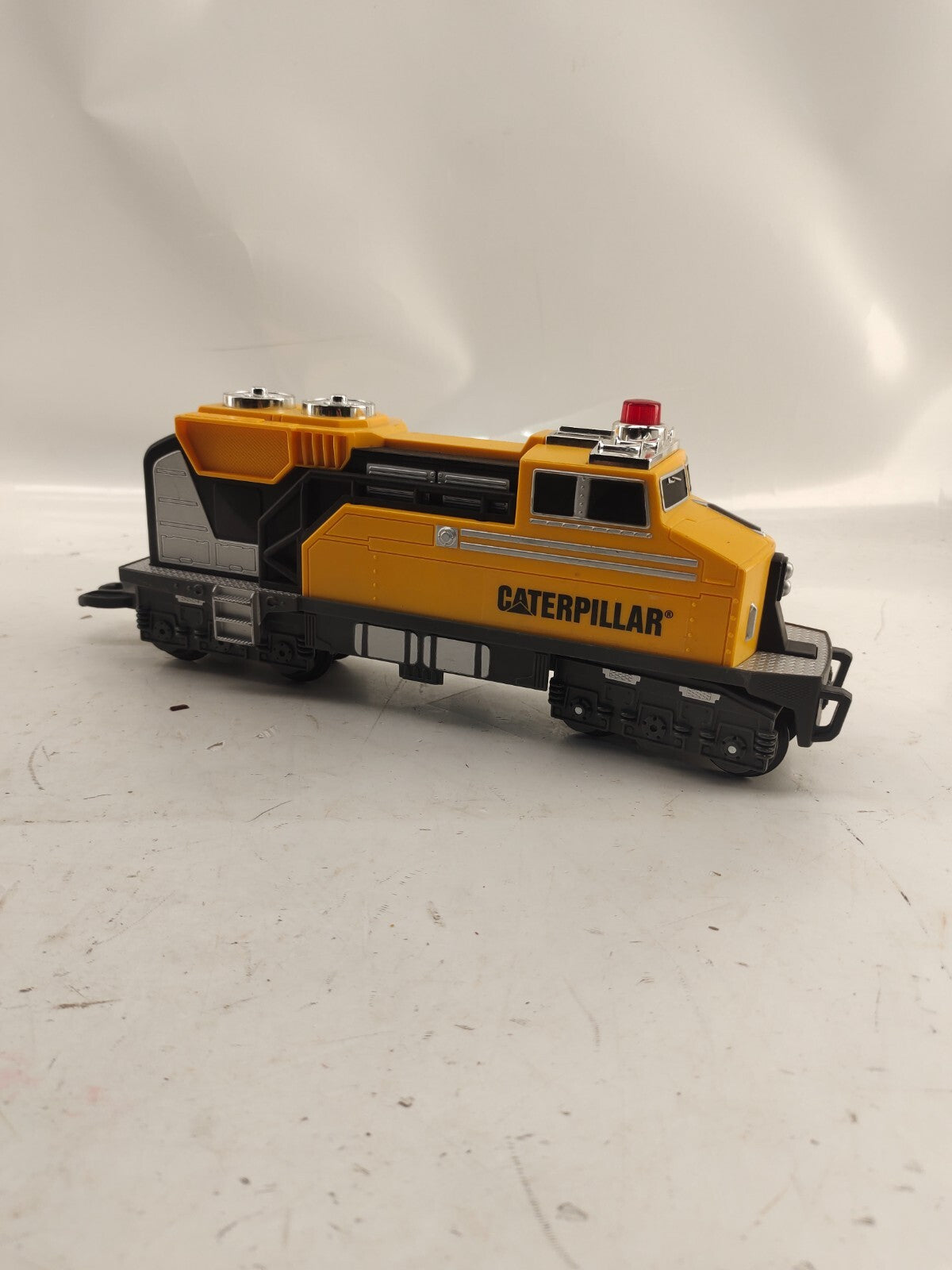 Toy State CAT  Caterpillar Construction Express Train Set O Gauge - Engine Only