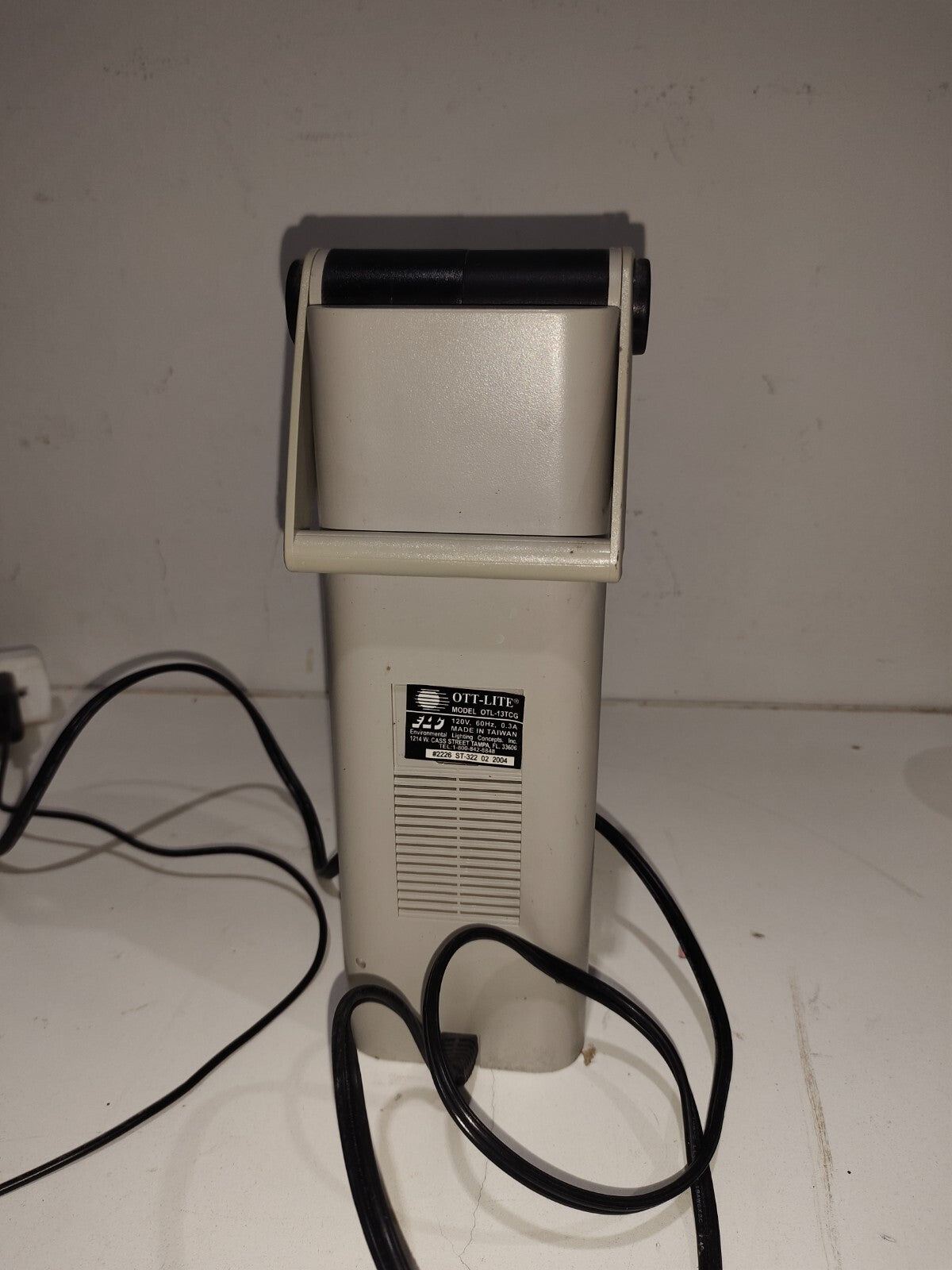 OTT-LITE Foldable Desk or Wall Mount Lamp - Model OTL13TCG