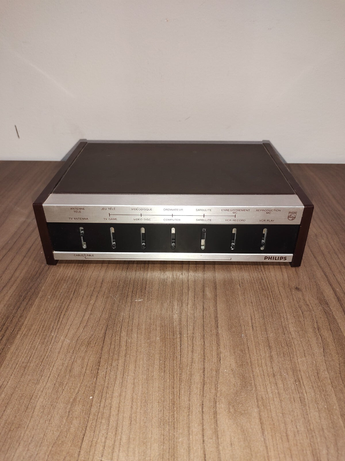 Philips VCC Cable Converting Television Apparatus