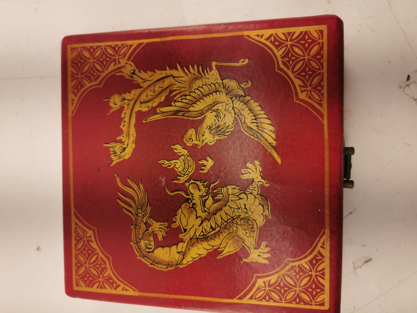 Antique Wooden Chess Board With Resin Chess Pieces & Storage Slot