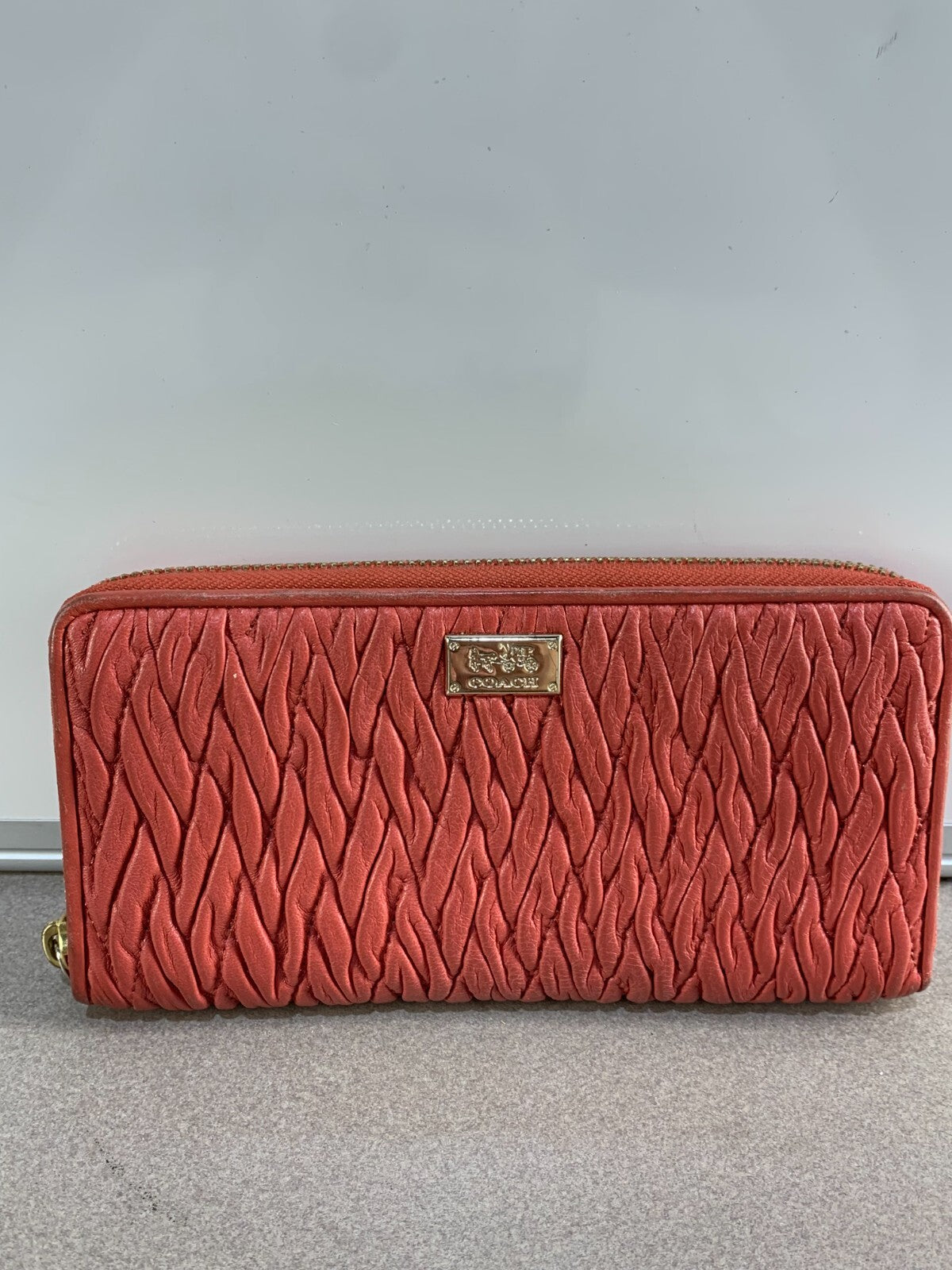 COACH MADISON ACCORDION ZIP GATHERED TWIST LEATHER WALLET 49609 LI/Brick Red