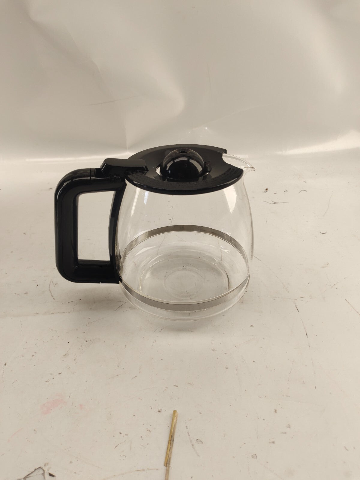 Toastmaster Electric 12-cup Coffee Maker Pause Serve Non-Skid Rubber Feet