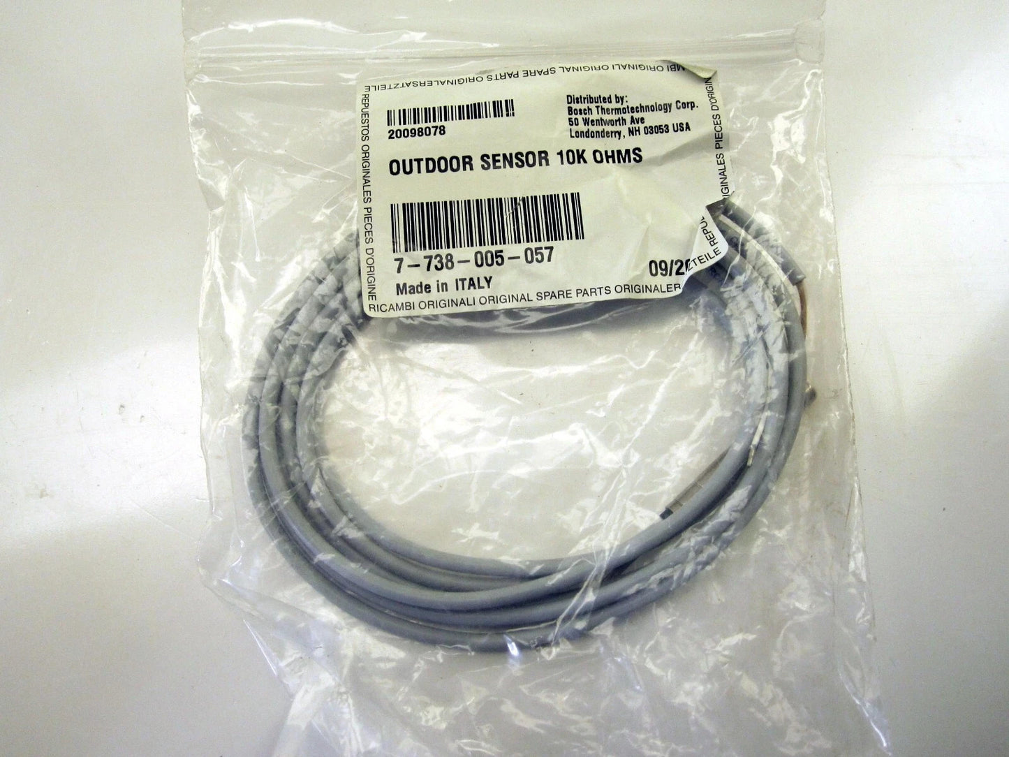Bosch 7738005057 Outdoor Sensor 10 kΩ – New / OEM HVAC Temperature Probe