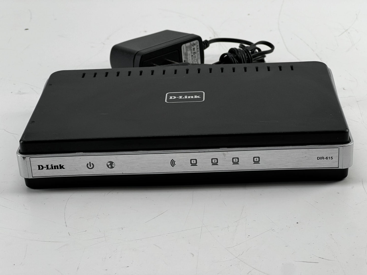 D-Link DIR-615 300Mbps 4-Port 10/100 Wireless N300 Router Dual Band 802.11n