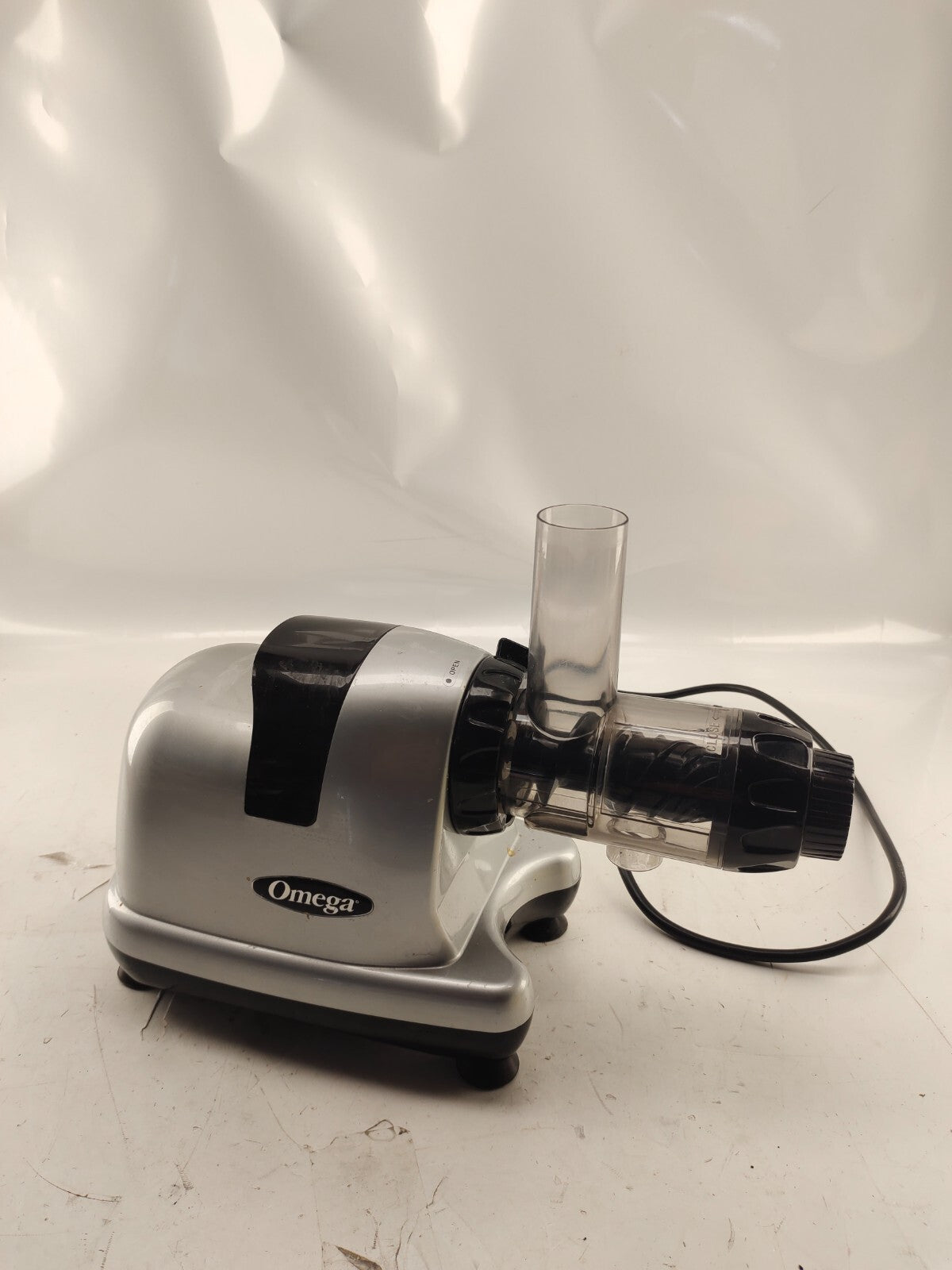Omega 8007 Nutrition System Low Speed Dual Stage Masticating Juicer 80RPM