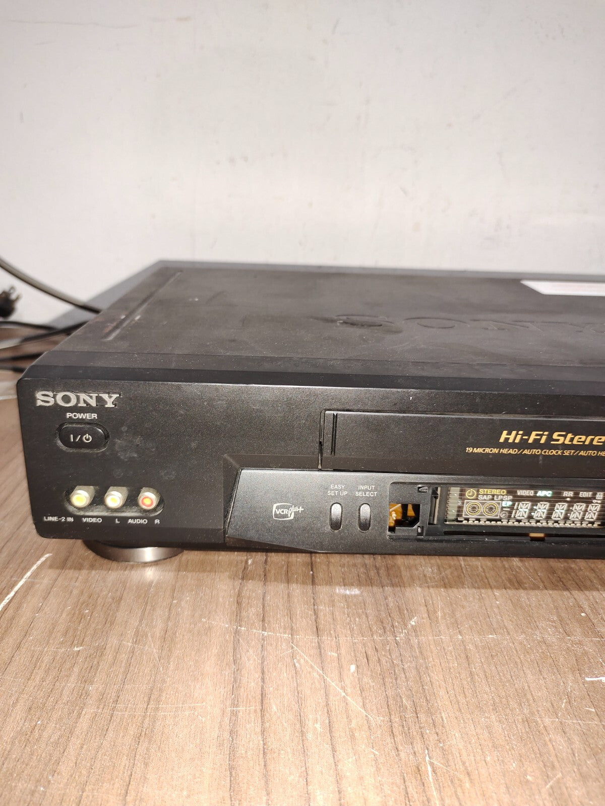 Sony SLV-N71 VCR VHS 4 Head Hi-Fi Stereo