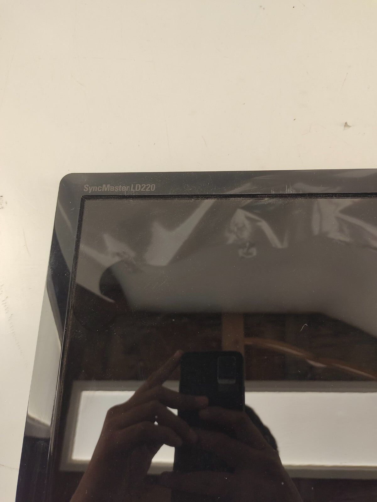 Samsung SyncMaster LD220 21.5" Monitor