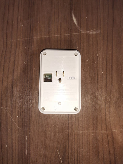 Insignia 4-Outlet Surge Protector With USB Ports (NS-PWS548U-C)