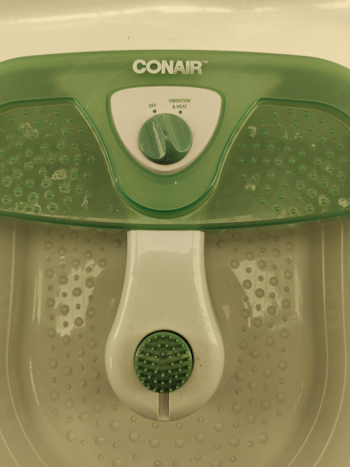 Conair Massaging Foot Spa - Heat & Vibration