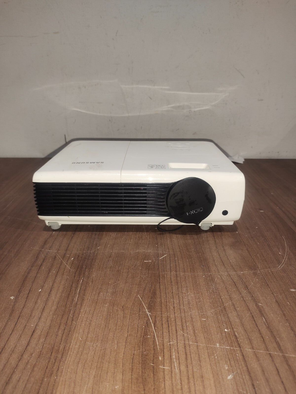 Samsung SP-M250S (SP2503SWX/ZA) Home Cinema Projector - HDMI