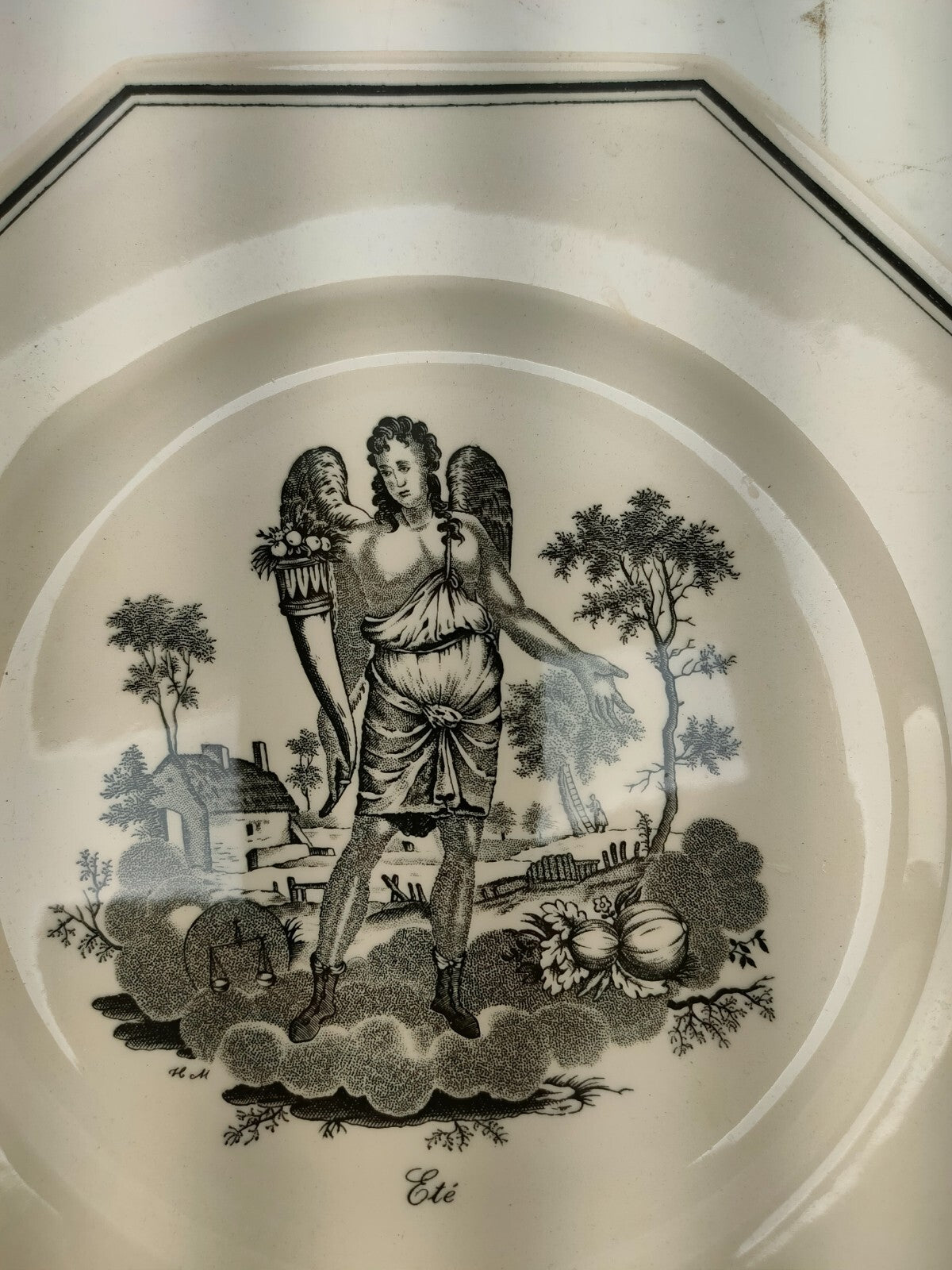 Villeroy & Boch Mettlach Printemps Season plate.