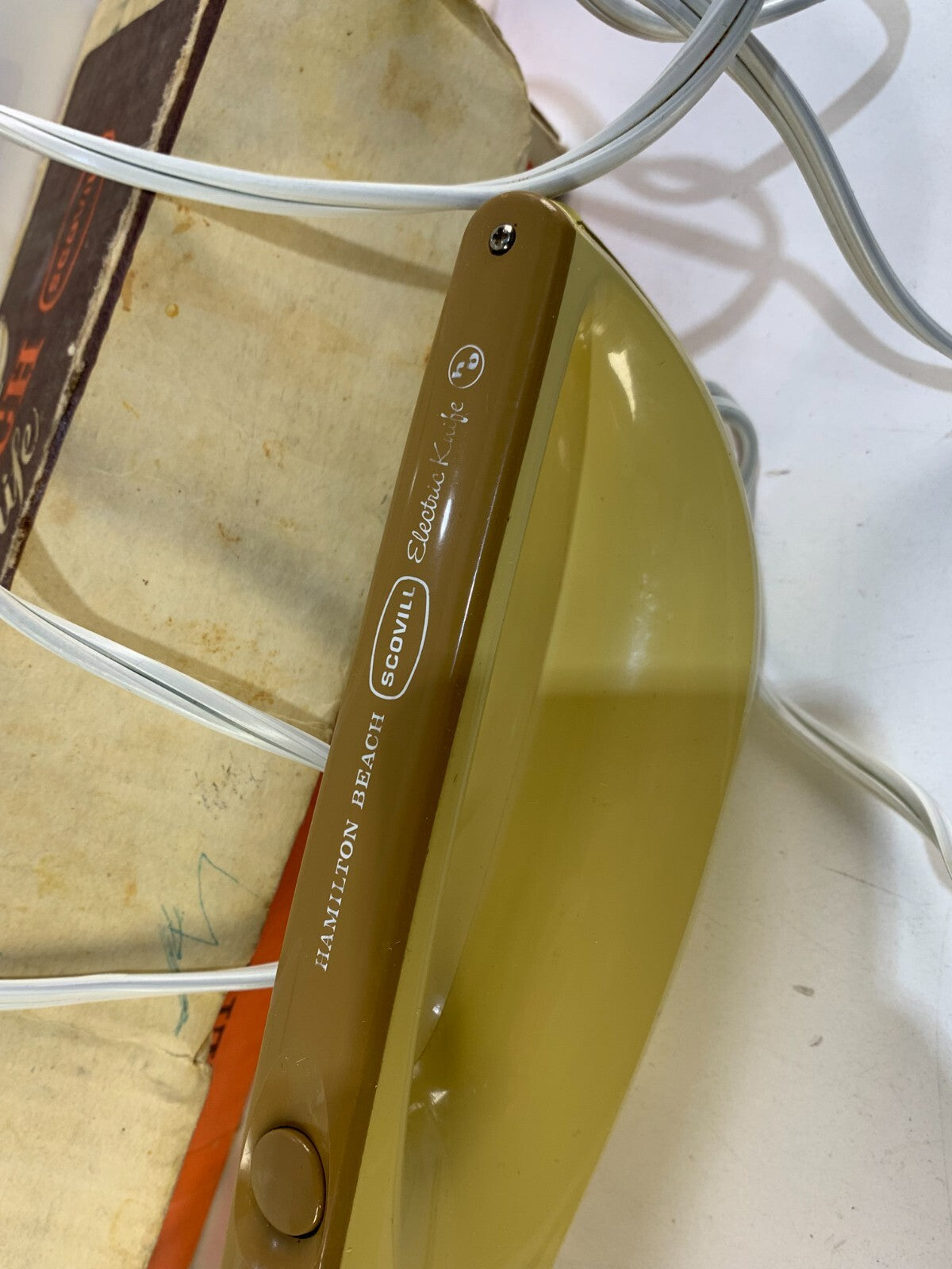 Vintage Hamilton Beach Scovill Electric Carving Knife With Original Box