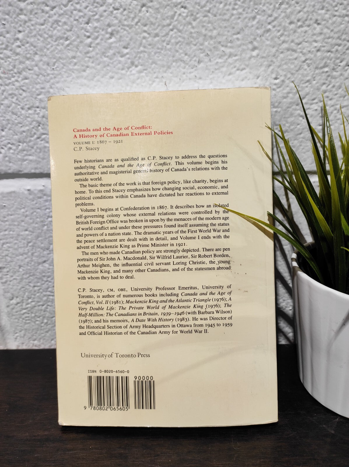 Canada and the Age of Conflict : Volume 1: 1867-1921 Paperback