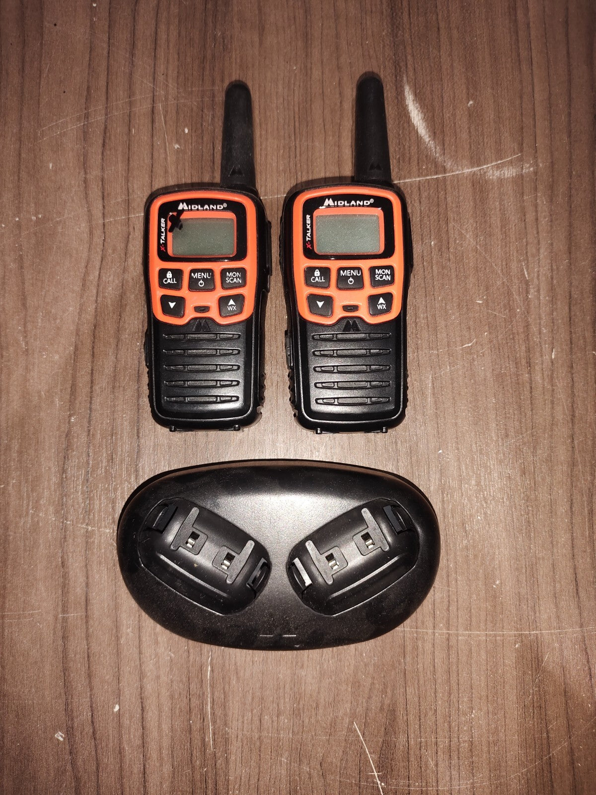 Midland X-talker T5101A Walkie Talkie Radio W/18CVP15 Charger