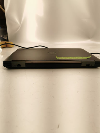 DELL Latitude E5540 15.6"(500GB HDD, i5-4200U CPU @ 1.60GHz, 8GB RAM)