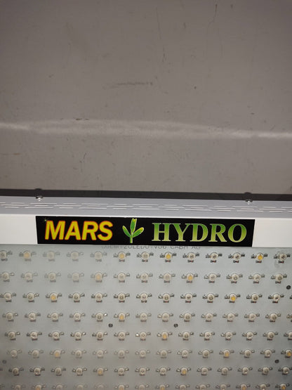 Mars Hydro Mars 600-120LED-110 Grow Light - 2