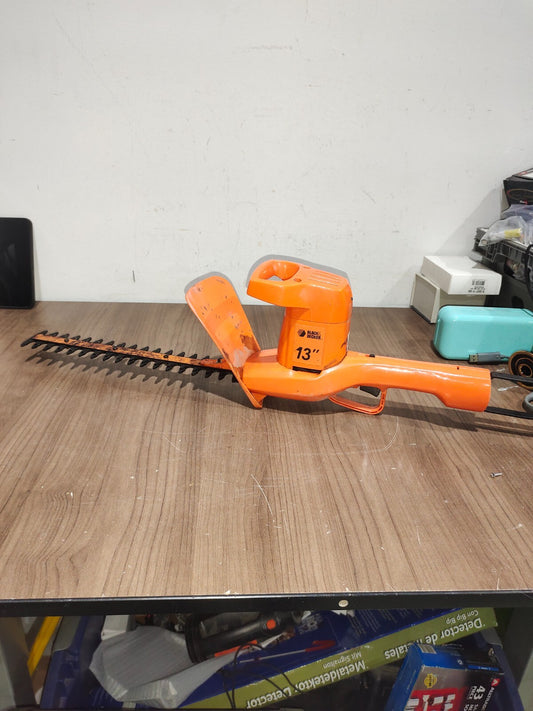 Black & Decker 13" Hedge Trimmer 8114-04 Corded Electric Orange - 120V 60Hz