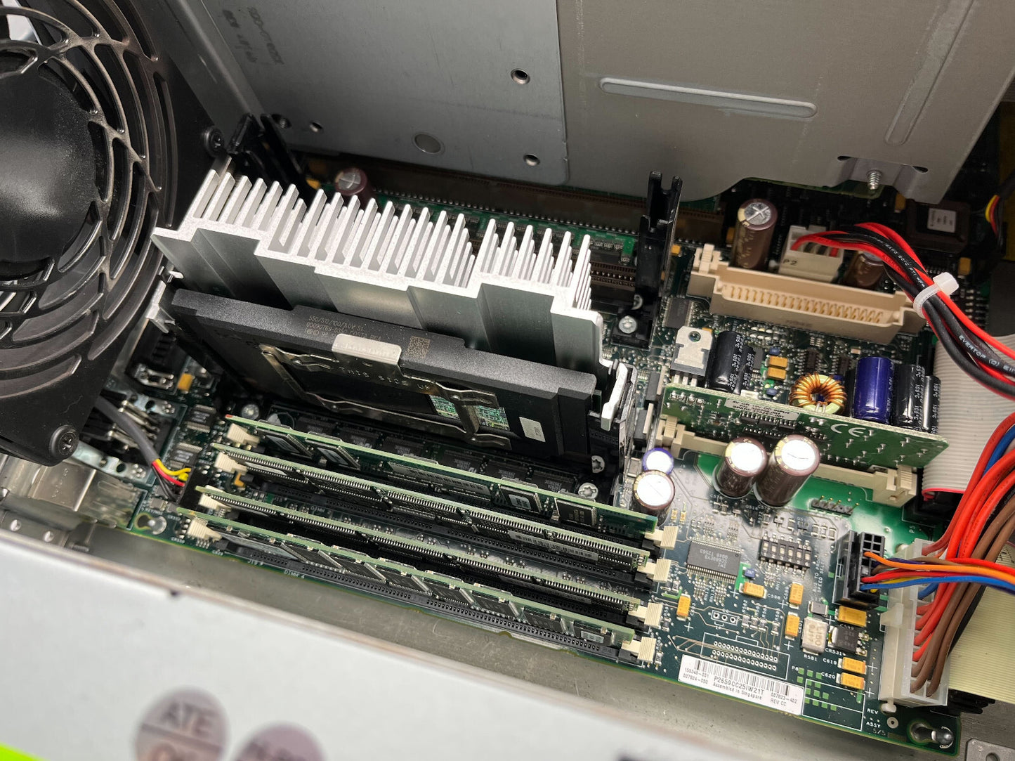 Vintage Compaq Proliant 800 Server Pentium 3 550 MHz 320MB RAM 9.1GB SCSI HDD