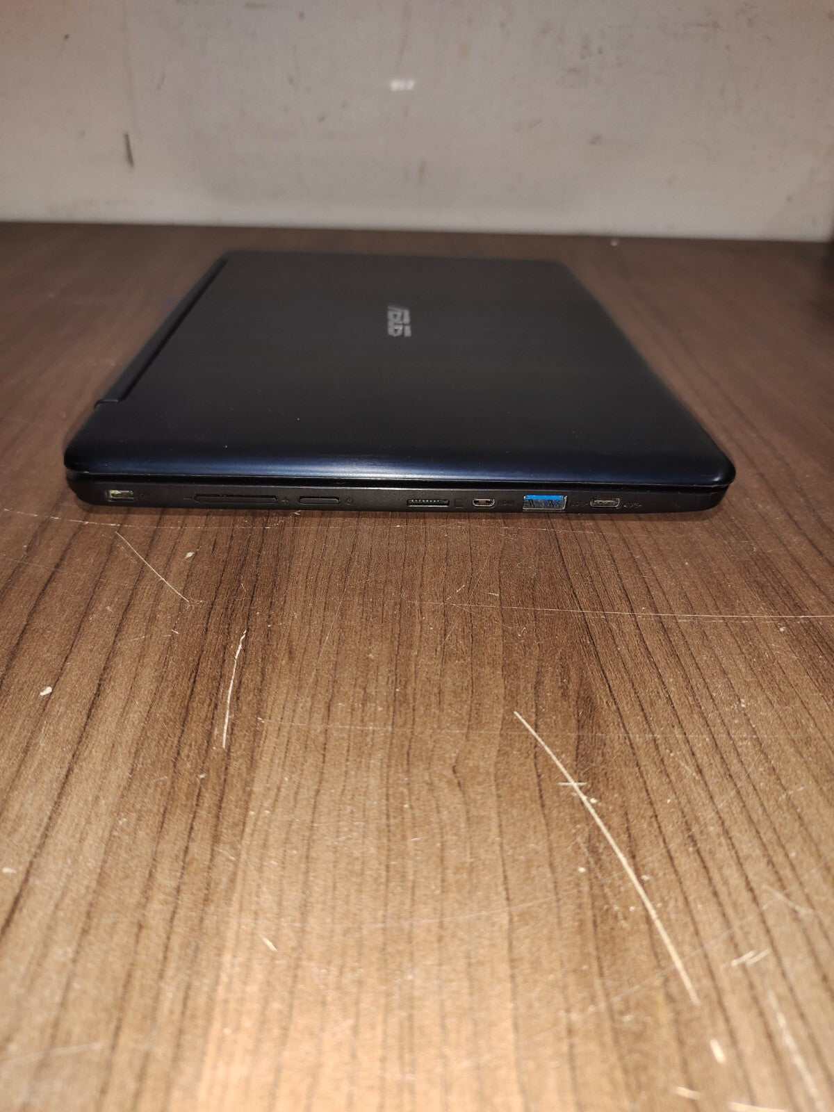 ASUS TP200S NOTEBOOK PC 1.60GHz 4GB RAM - Need Battery Replacement - 2
