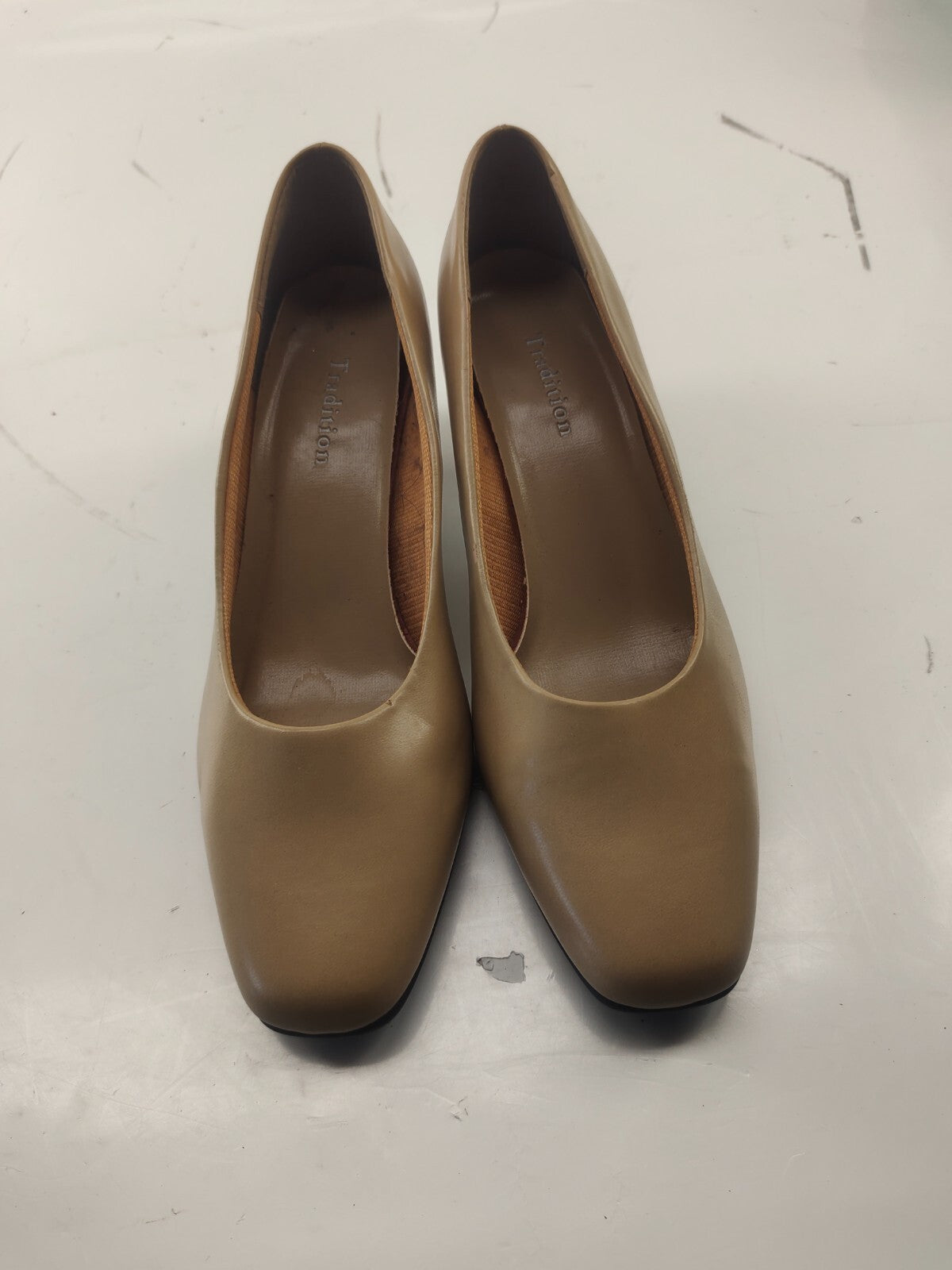 Tradition Women's Karina Pump Hell Ginger Size 8 US