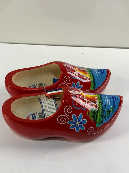 Vintage Holland Carved Wood Shoes Wooden Clogs Hand Painted Windmill Souvenir