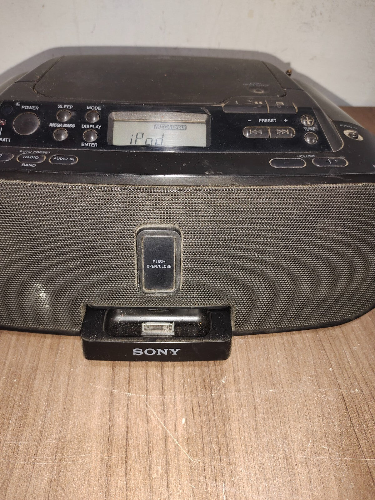 Sony ZS-S2iP CD-Player Radio iPod Dock Boombox CD-R RW Playback