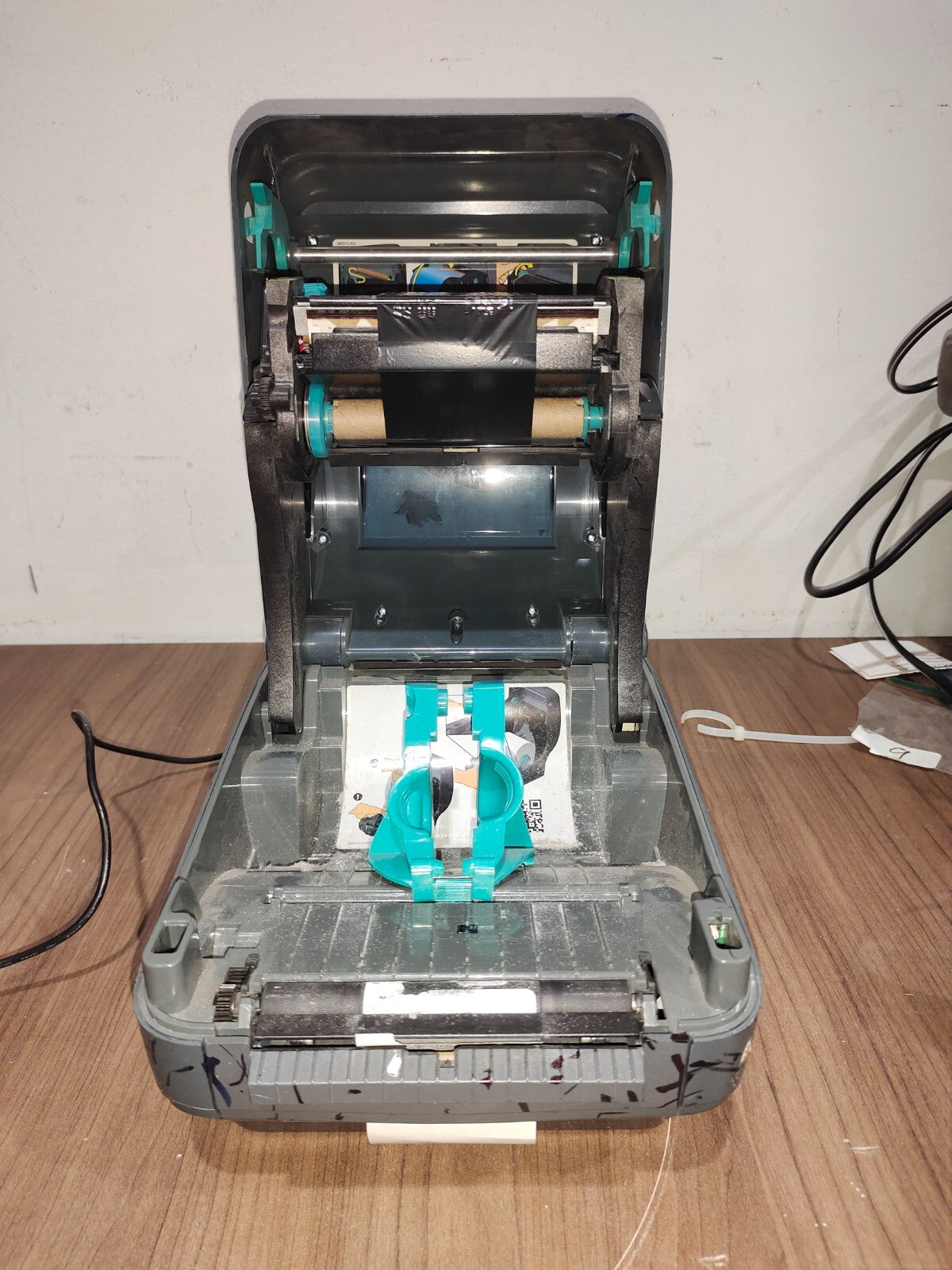 Zebra GX420t Desktop Direct /Thermal Transfer Printer GX42-102410-000 - 2