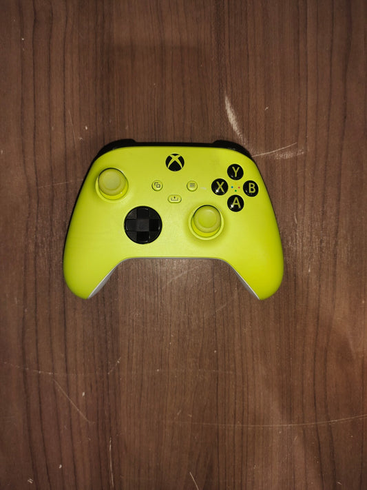 Xbox One Wireless Controller 1914 Neon Green Electric Volt