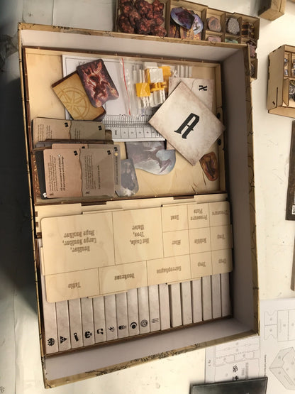 Gloomhaven Feuerland Strategy Board game Fantasy