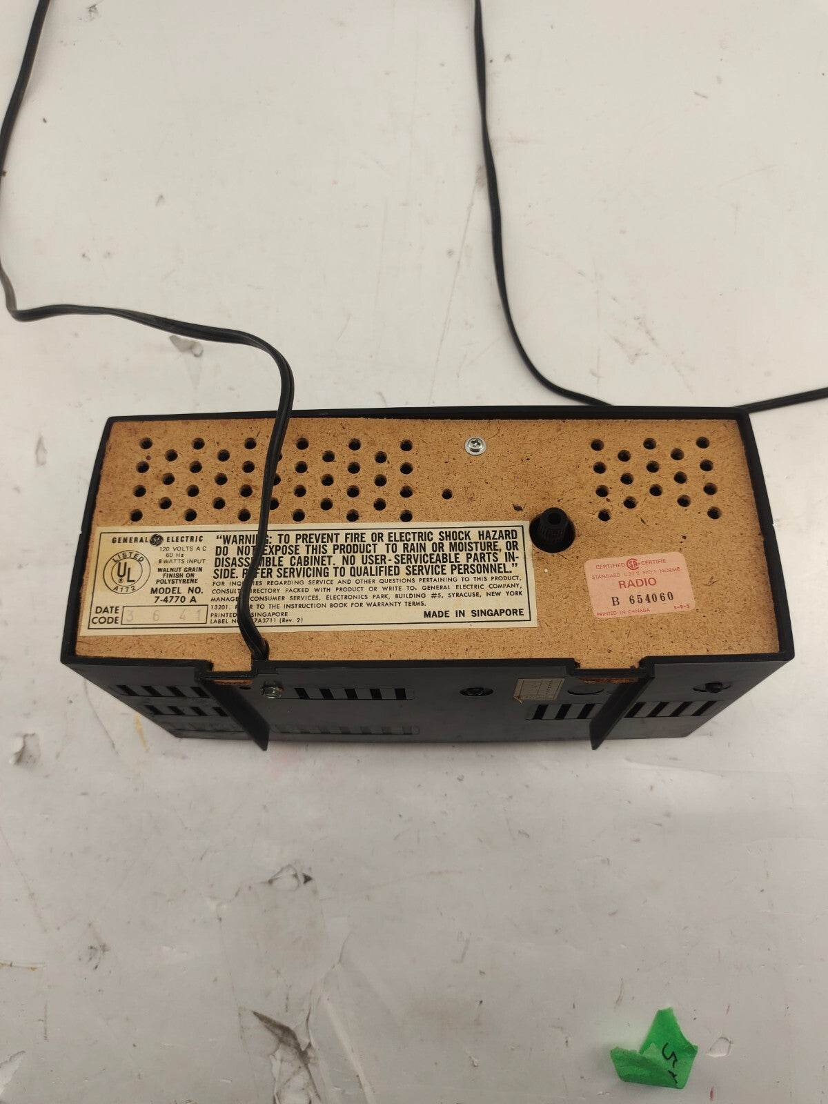 General Electric Model C2470A Alarm Clock Radio Vintage GE