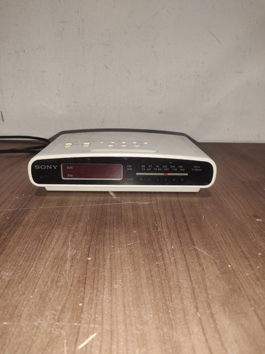Vintage Sony Dream Machine ICF-C420 Dual Alarm AM/FM Clock Radio - White