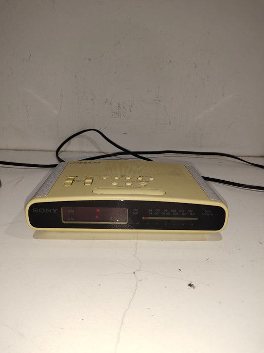 Vintage Sony ICF-C420 Dream Machine Alarm AM/FM Clock Radio