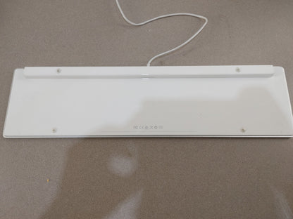 GOOD CONDITION Apple A1243 USB Keyboard White/Silver TESTED WORKING