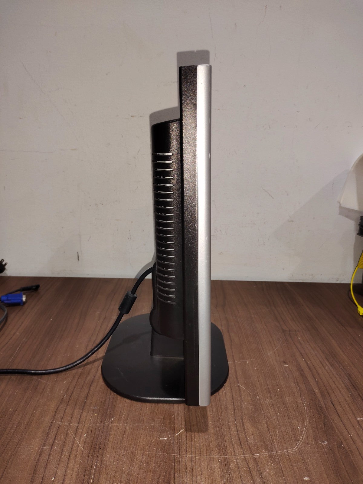 Compaq FP7317 Model - PE1232 - Flat Panel Monitor