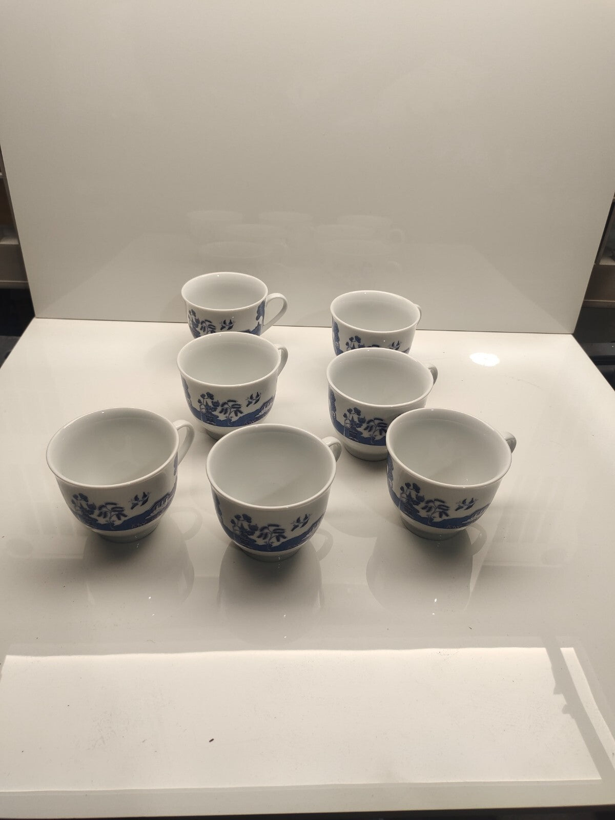 ROYAL NORFOLK PLATES/CUPS BLUE & WHITE Crockery Set