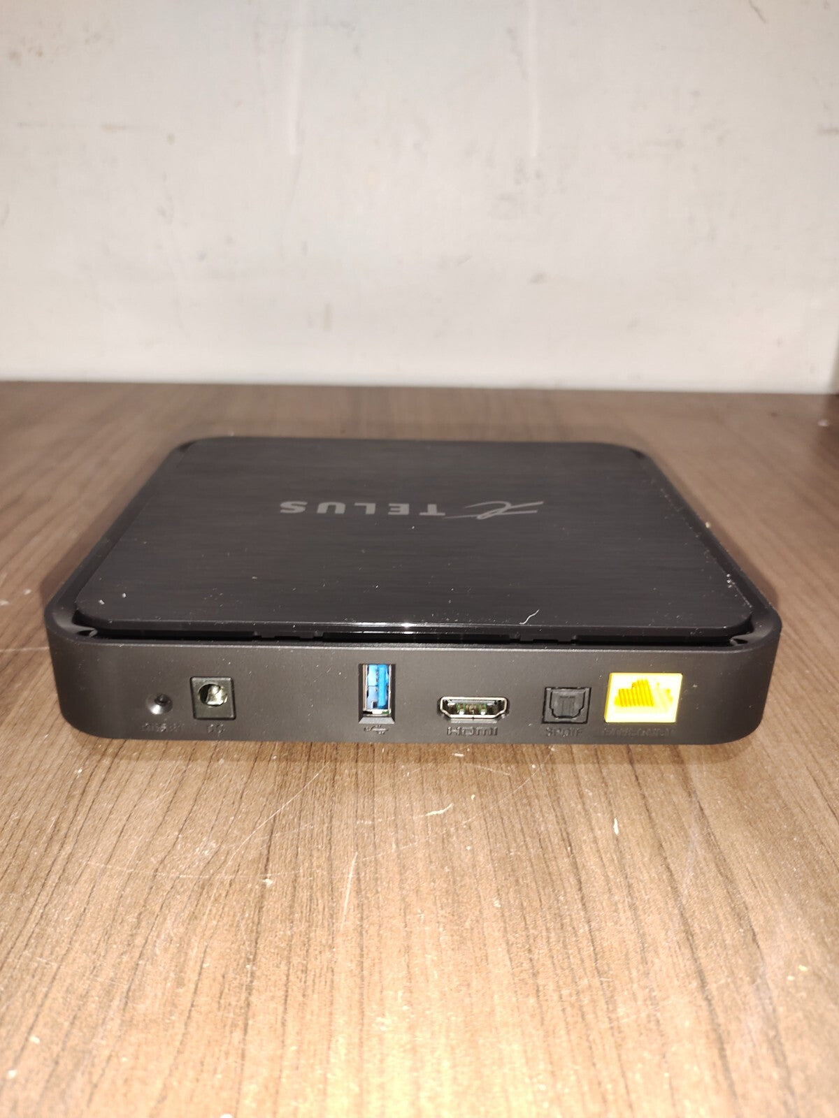 TELUS PikTV Media Box - Arcadyan HMB2213PW22TS - Black