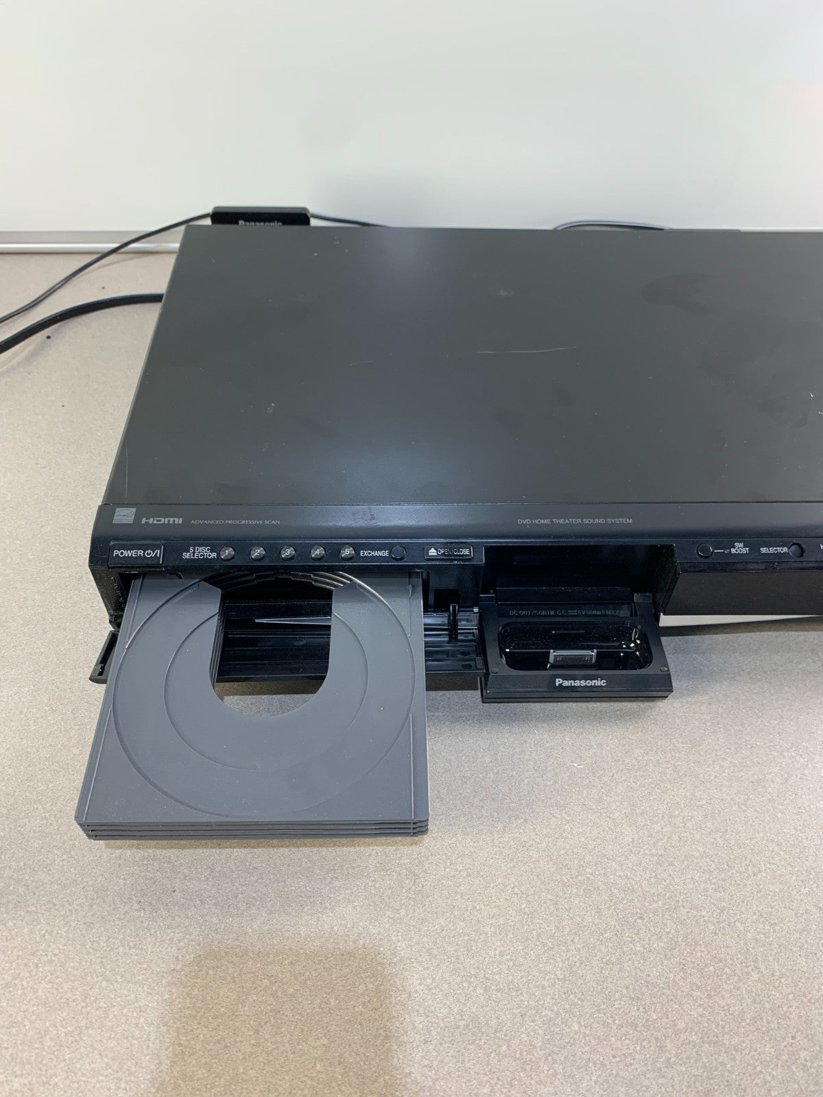 Panasonic SA-PT760 5.1Ch 5 Disk DVD Home Theater Receiver