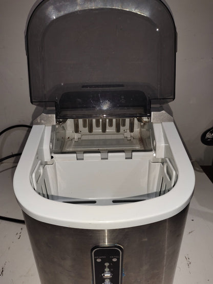 Frigidaire EFIC103-AMZ-SC Counter Top Maker with Over-Sized Ice Bucket